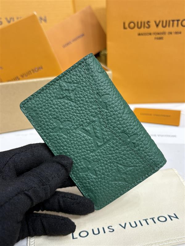 2026122105456776 690